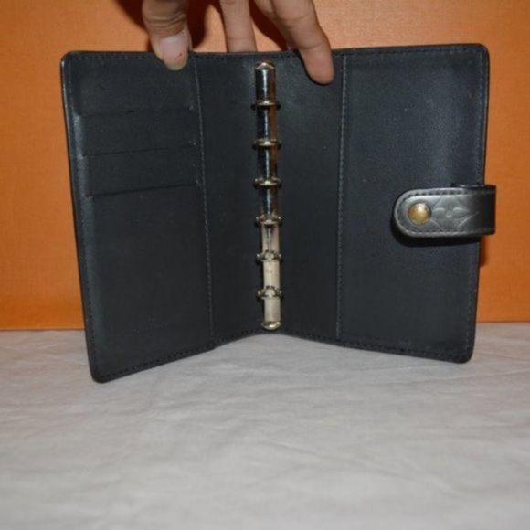 LOUIS Vuitton Gray Matte Monogram Agenda - Picture 4 of 7